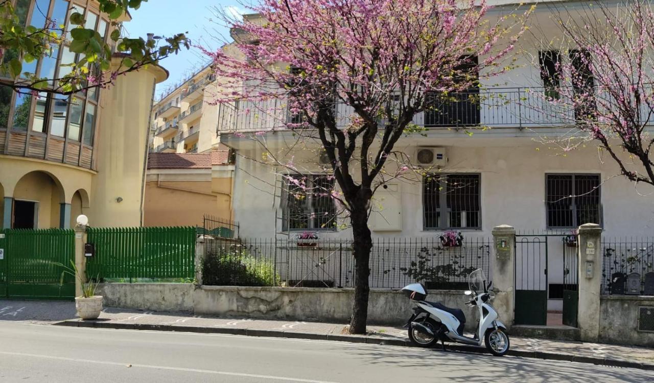 L'Acchiappasogni Casa Vacanze กาสเตลลัมมาเร ดิ สตาเบีย ภายนอก รูปภาพ